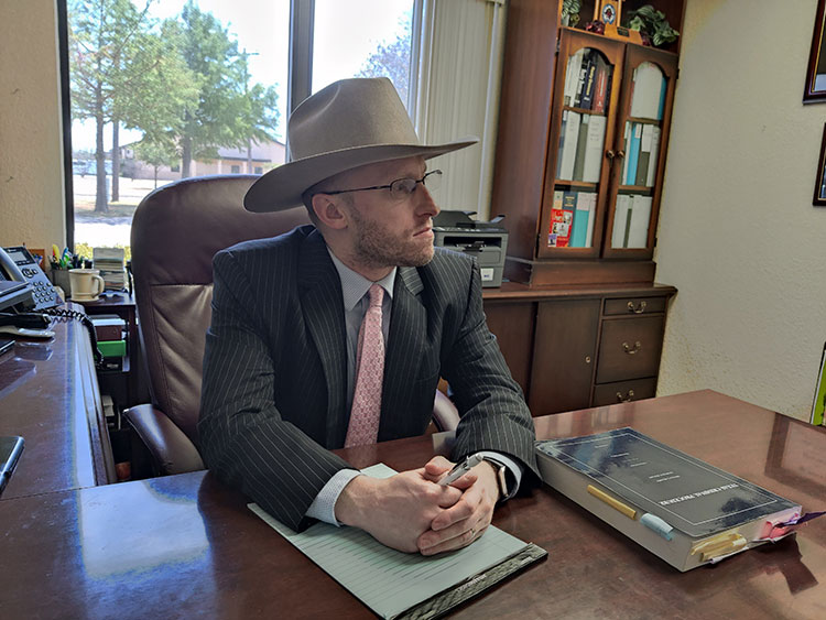 Jeffrey Shearer at desk 001